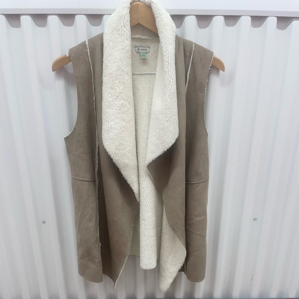 Susma Women’s Vest Size Medium